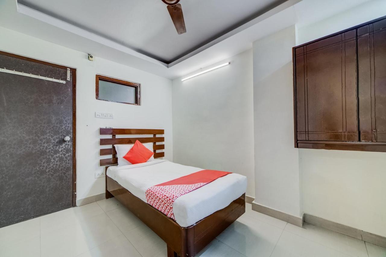 Oyo 33504 Hotel Ananda Inn Hajdarabad Zewnętrze zdjęcie