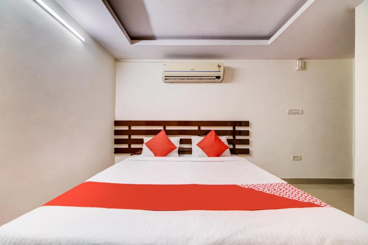 Oyo 33504 Hotel Ananda Inn Hajdarabad Zewnętrze zdjęcie